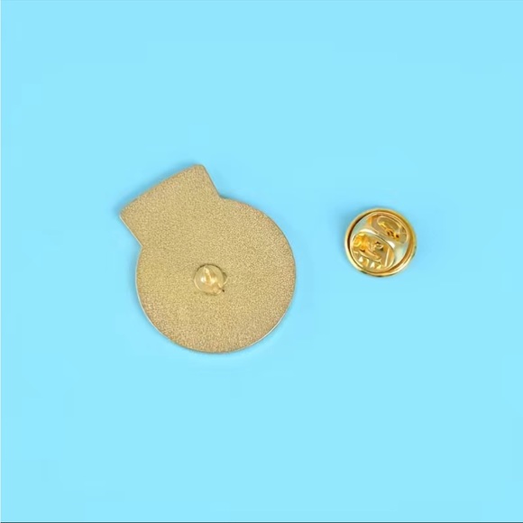 Magic Castle Enameled Pin NEW - Picture 5 of 6